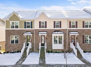 1004 Mohawk Ln, Mars, PA 16046