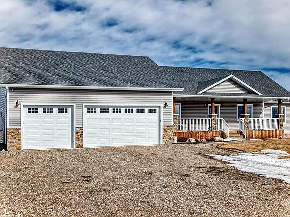 3rd image of 52329 Range Rd #13-2