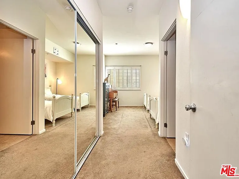2864 Sunset Pl #206 — Photo 13