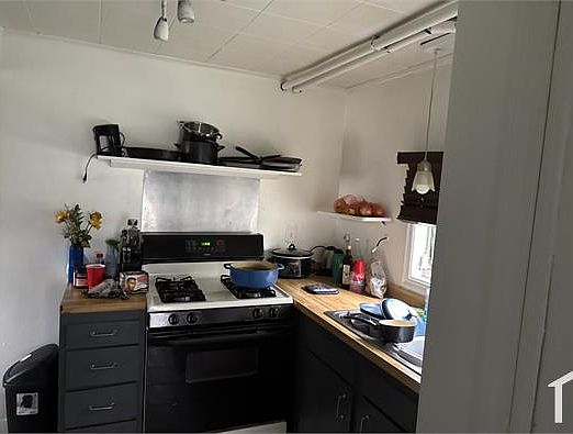 1st image of 11 S Wabash Ave APT 2