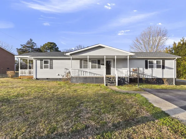 242 Dodd St, Chase City, VA 23924