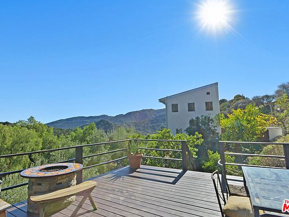 2nd image of 1953 Topanga Skyline Dr