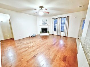12801 Winter Springs Dr, Pearland, TX 77584