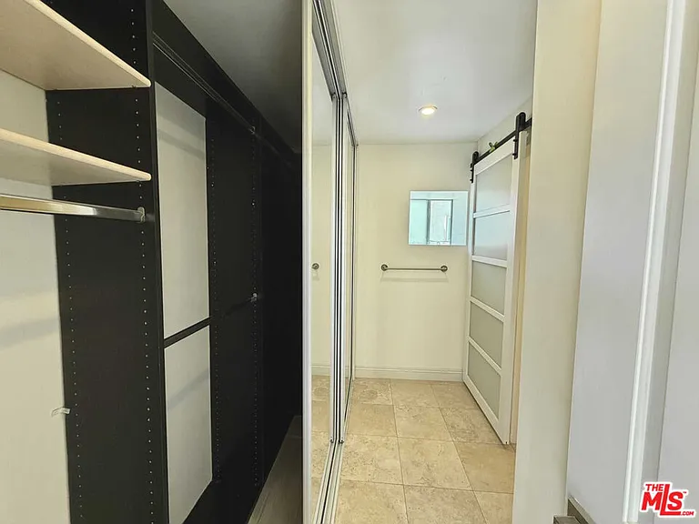 121 S Palm Dr #404A — Photo 12