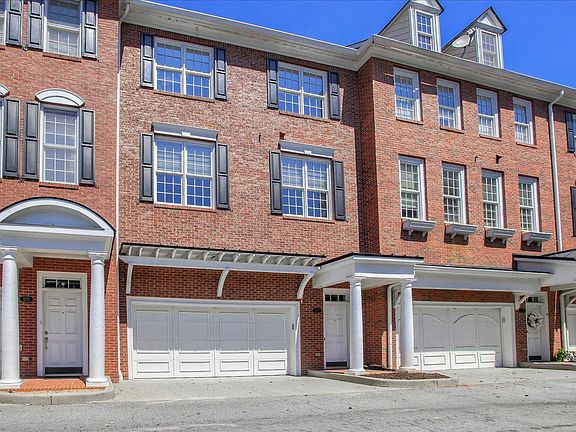 2nd image of 1276 W Spring St SE