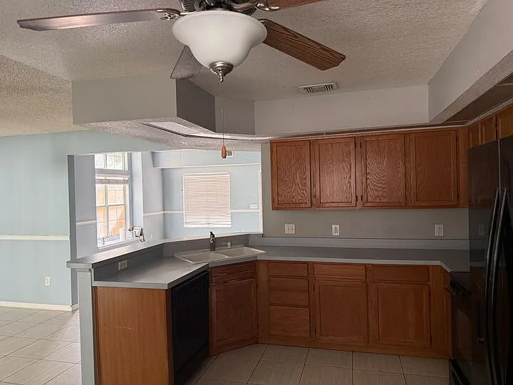 2205 Maryday Ct — Photo 21