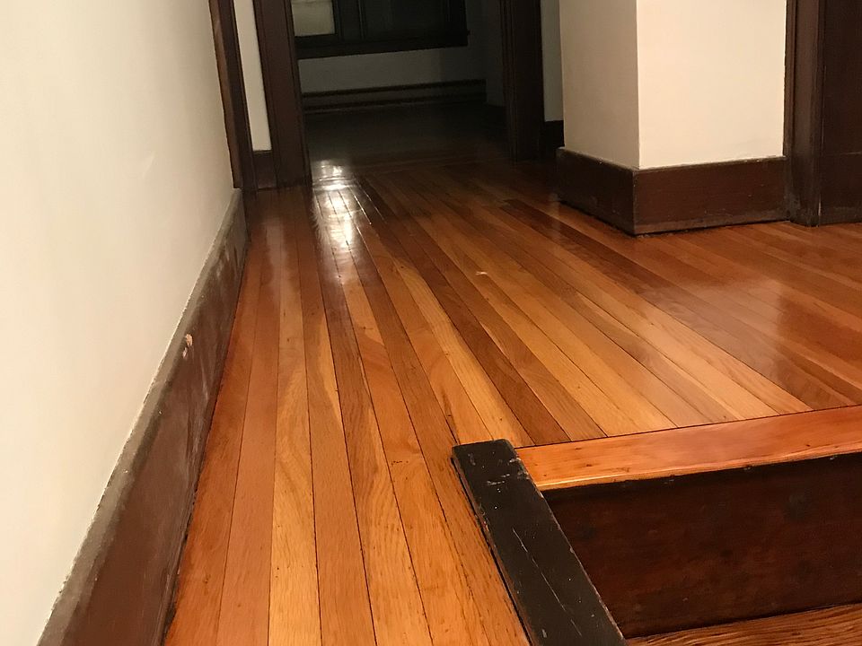 2nd image of 537 N Broadway St