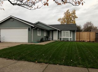 3348 Douglas Dr, Springfield, OR 97478