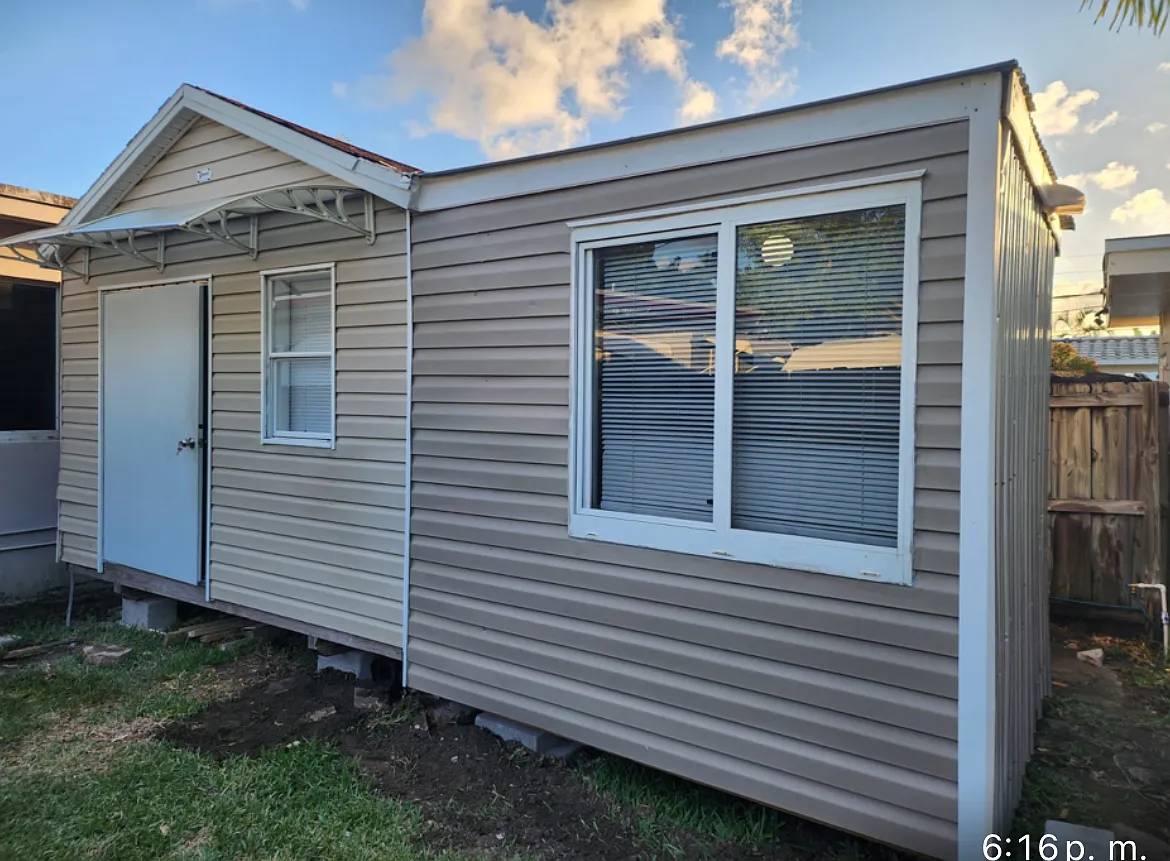 3 bed, 880 sqft, $2,500 — Photo 3