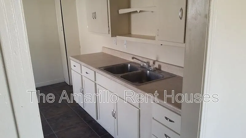 2 bed, 1.0 bath, 780 sqft, $850 — Photo 4