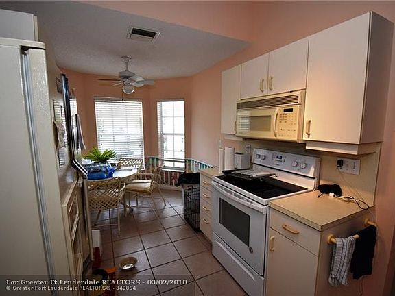 4th image of 675 E Clearbrook Cir