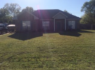 99 Spring Dr, Wetumpka, AL 36092