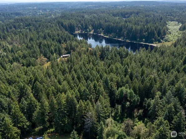 17517 36th Street NW, Lakebay, WA 98349