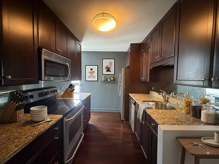 200 N Dearborn St #3407 — Photo 15