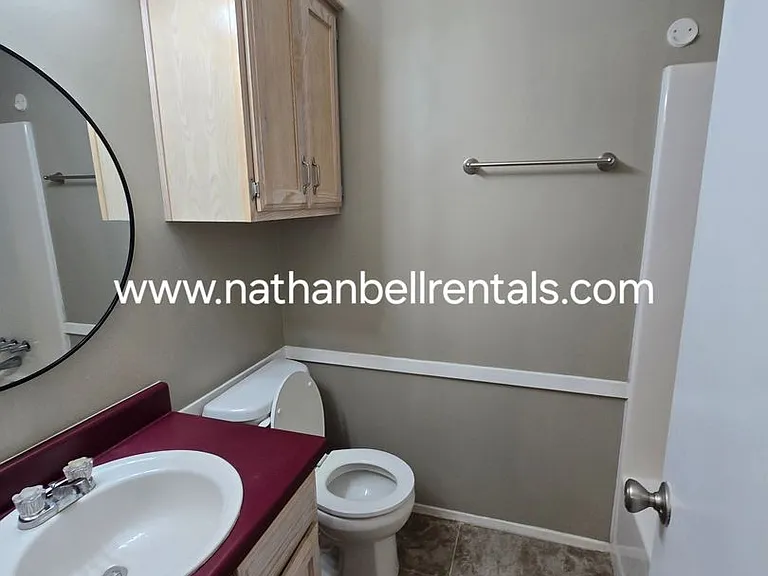 2140 40th St SE — Photo 9