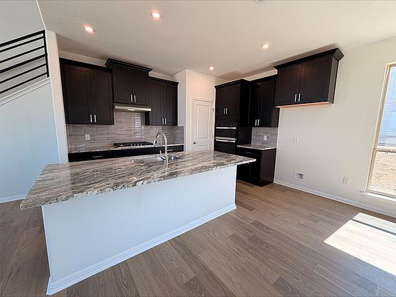 5th image of 323 Elephant Island Loop