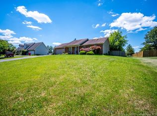 7819 Four Leaf Dr, Greenville, IN 47124