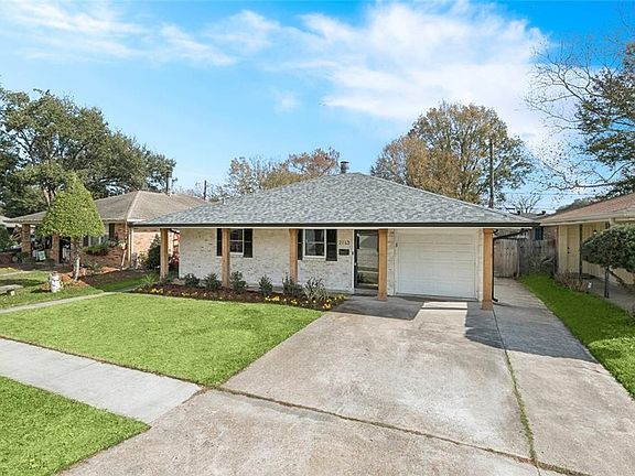 2nd image of 2113 Riviere Ave