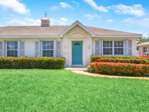 527 W Jasmine Dr, Lake Park, FL 33403