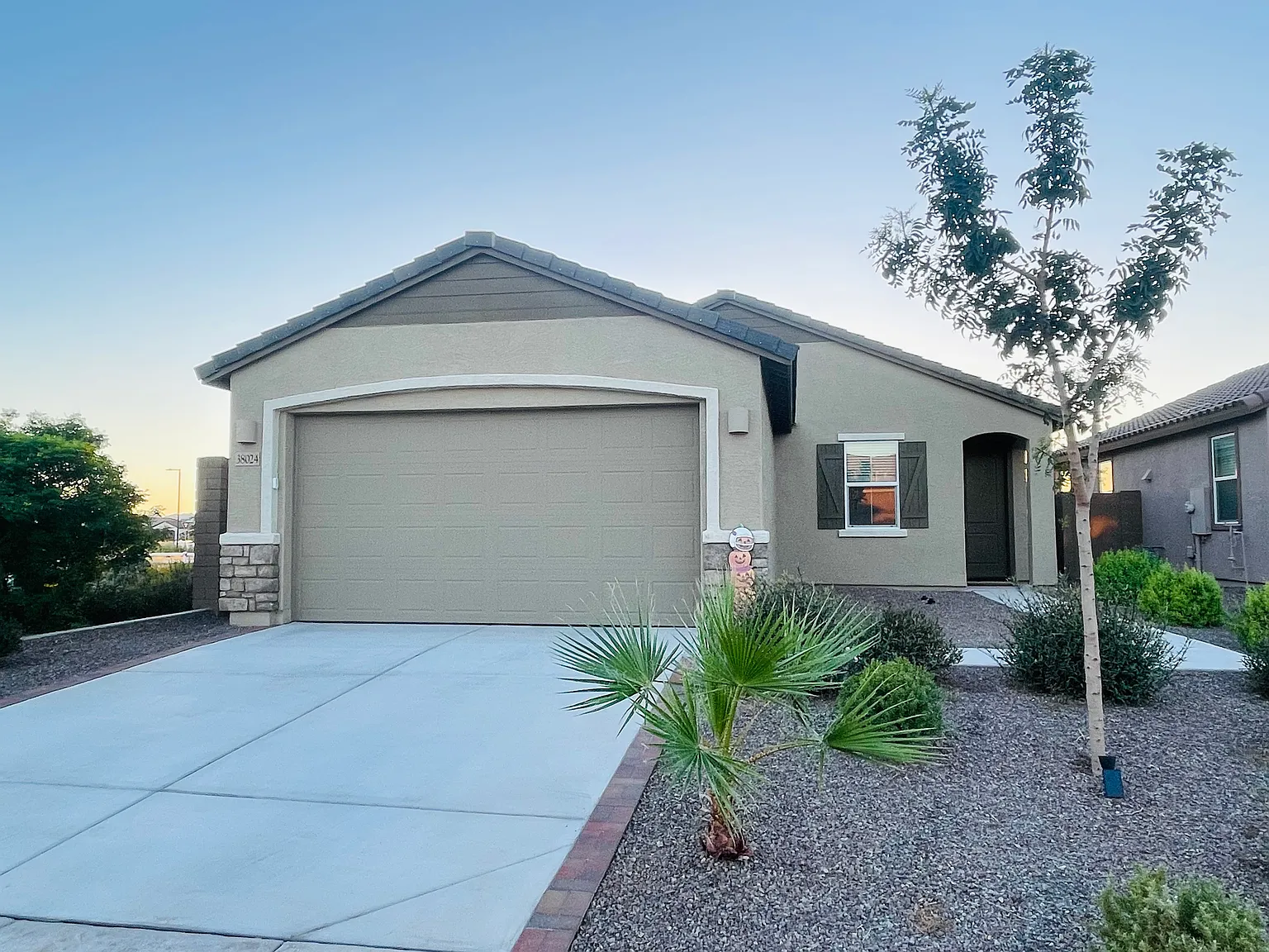 38024 N Longbow Way — Photo 2