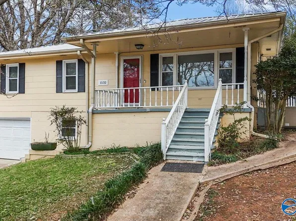1532 Circle Dr, Guntersville, AL 35976