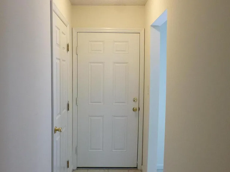 1030 Old Marks Dr — Photo 4