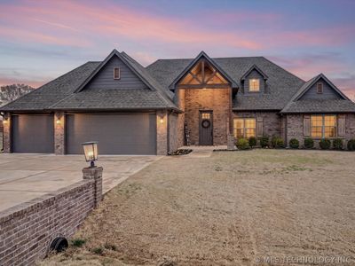 8905 E Commercial St, Broken Arrow, OK, 74014