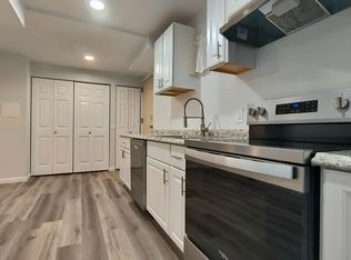 8419 Bay Rd APT D2, Pasadena, MD 21122