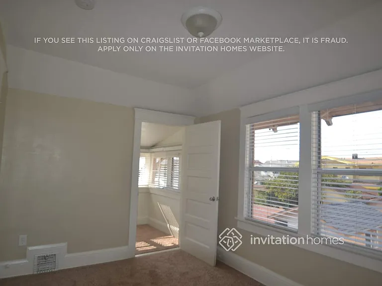 1613 W 49th St — Photo 14