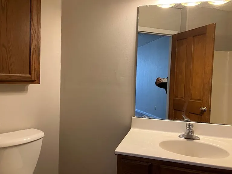121 E Chestnut St — Photo 9