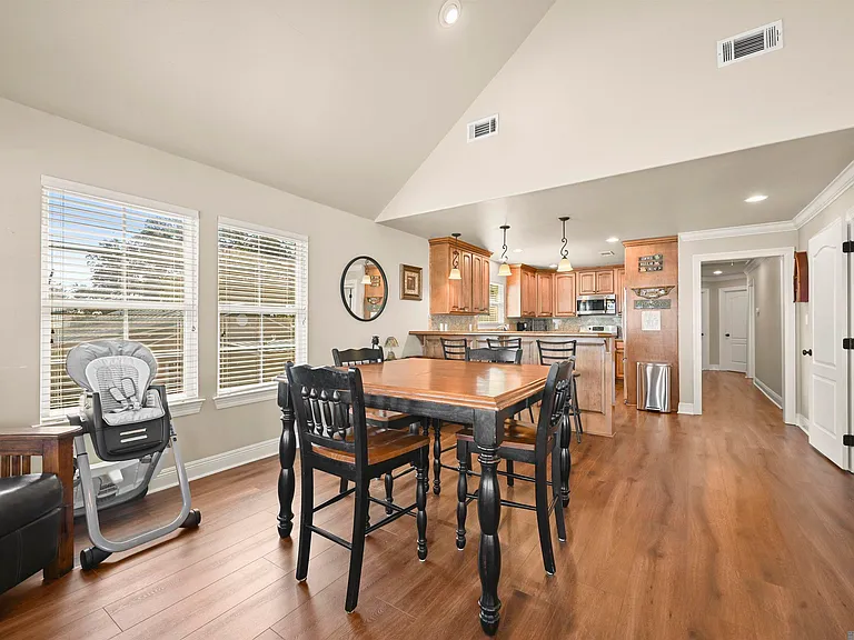 6852 False River Rd — Photo 6