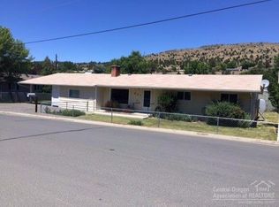 203 NW 7th Ave, John Day, OR 97845