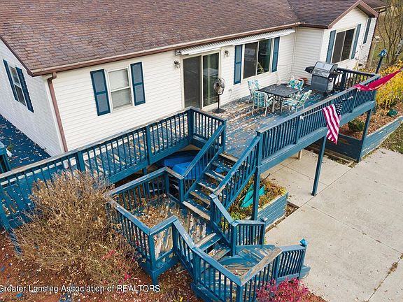4th image of 9201 Lakeside Dr