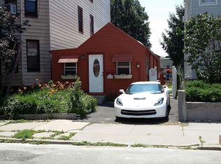 658 Vanderbilt St, Brooklyn, NY 11218