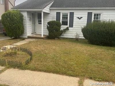 20 Pleasantview Court, Copiague, NY, 11726