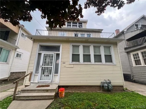 422 Moselle St, Buffalo, NY 14215