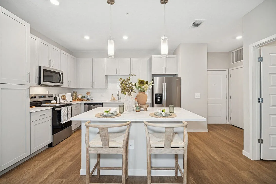Ascend Nona West — Photo 2