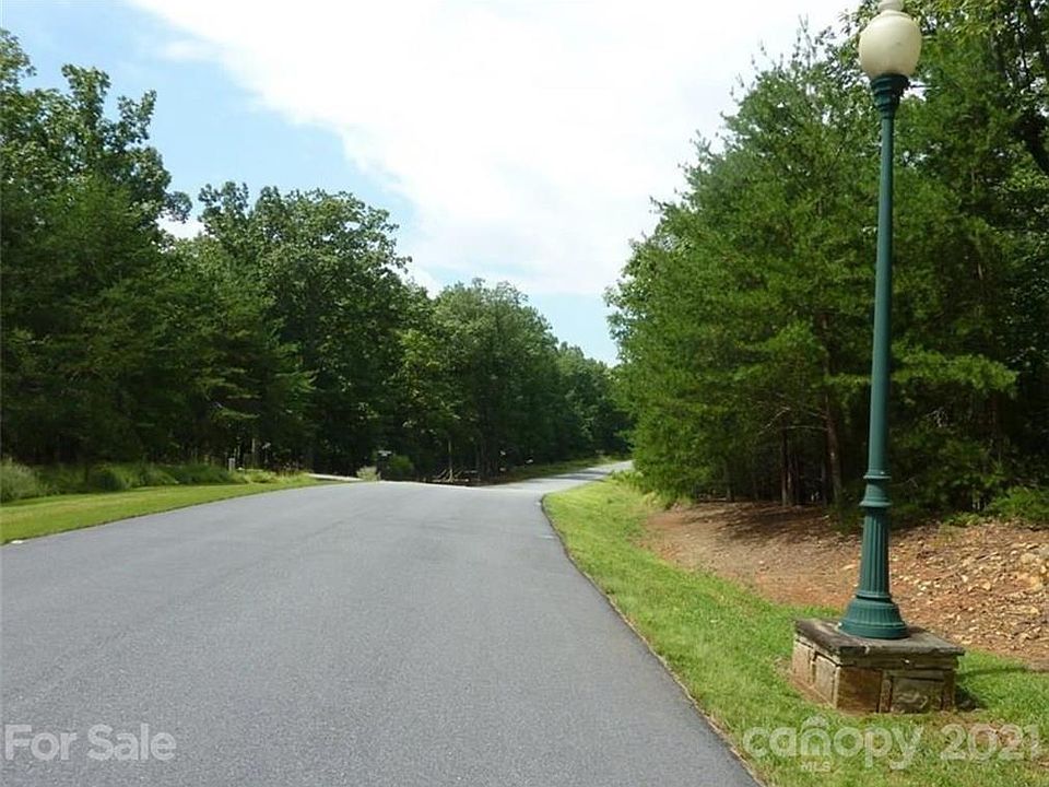 2nd image of 159 Wylewood Ln #38