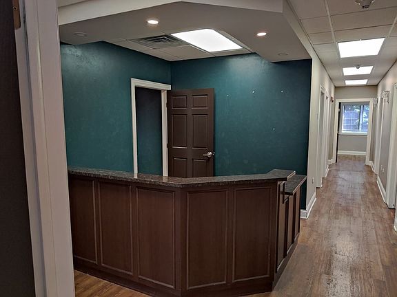 5th image of 10763 Winterset Dr