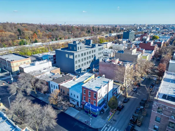 3921 7th Avenue image 9 of 12