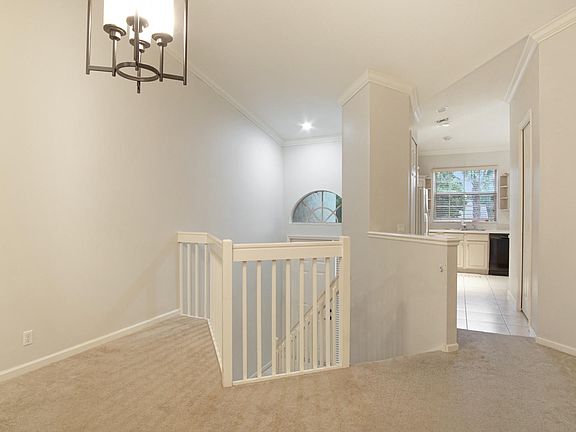 4th image of 7013 Torrey Pines Cir