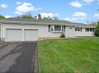 439 Country Club Rd, Bridgewater, NJ 08807