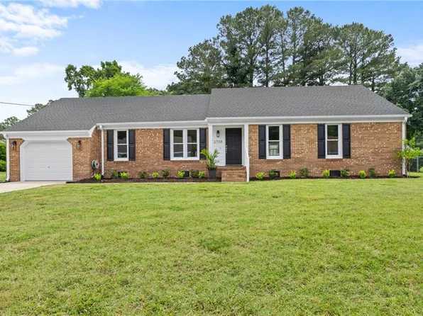 2708 Horseshoe Dr, Chesapeake, VA 23322