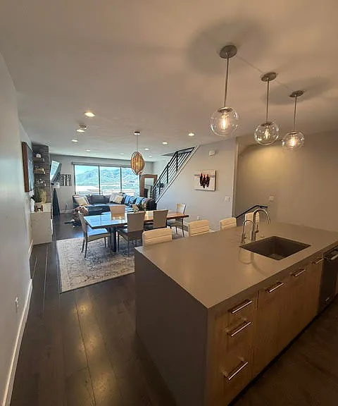 795 E Miner Way #1 — Photo 5