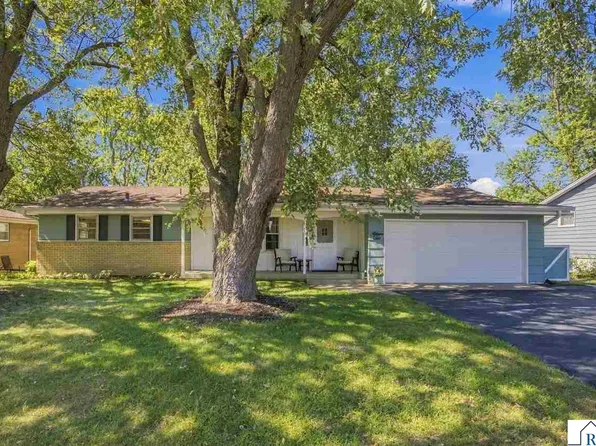 4725 Winnetka Ave N, New Hope, MN 55428