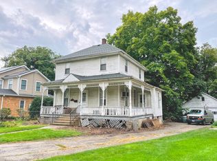 820 Maple Ave, Downers Grove, IL 60515