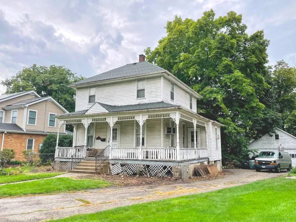 820 Maple Ave, Downers Grove, IL 60515