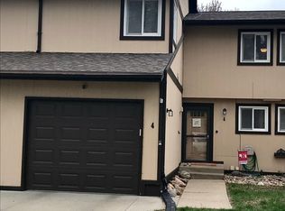 1403-6 Oakwood Dr, Yankton, SD 57078