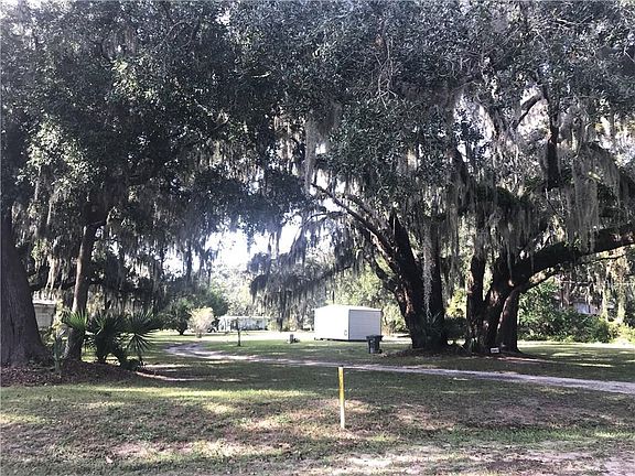 2nd image of 1947 Clinch Dr