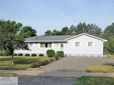 5537 Marsh Rd, Haslett, MI, 48840